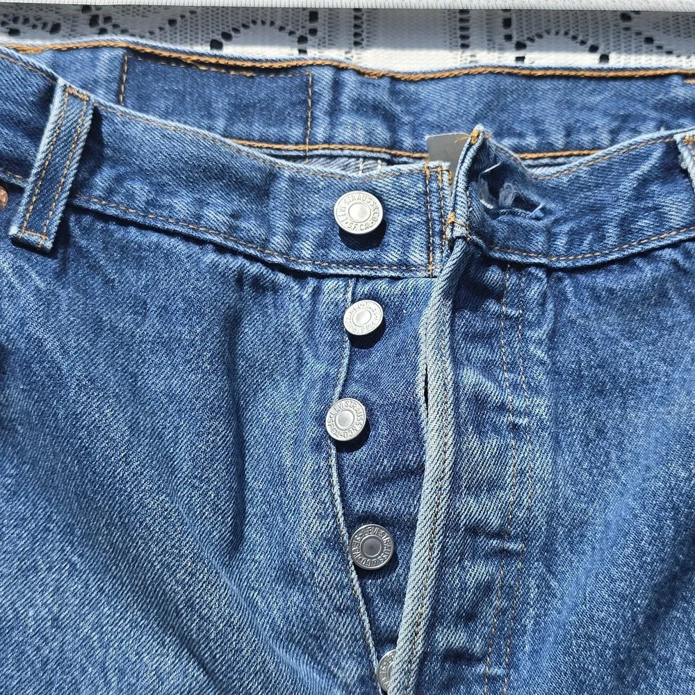 Levis 501 Jeans Mens 42x30 Blue Denim‎ Button Fly Straight Leg Made Guatemala
